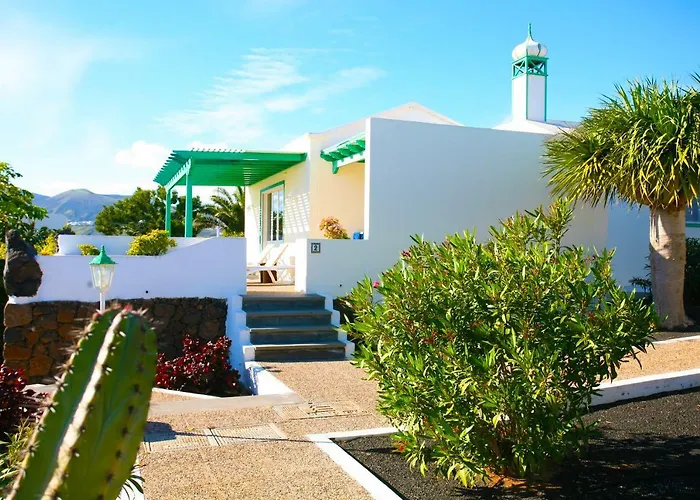 Casas Las Piedras